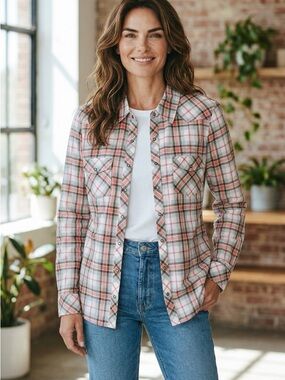 Guess - Sz L - Pink and gray - checks - Plaid Button-Down Shirt w/ snap buttons